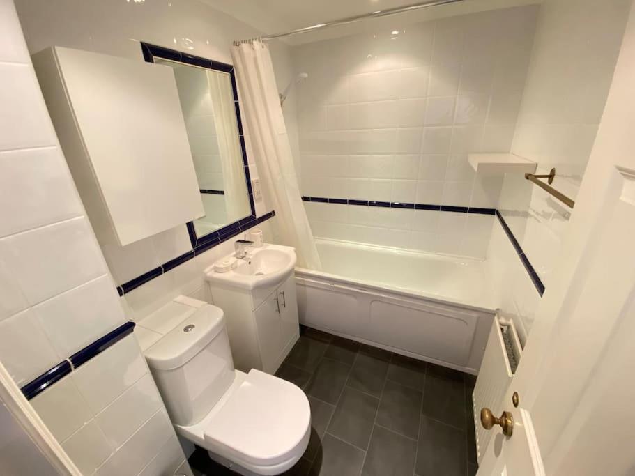 Апартаменты Wonderful Baker Street Flat! Лондон Экстерьер фото